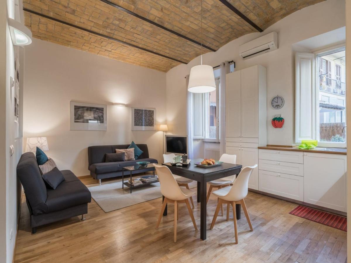 The Best Rent - Elegant Flat Near Colosseum โรม ภายนอก รูปภาพ
