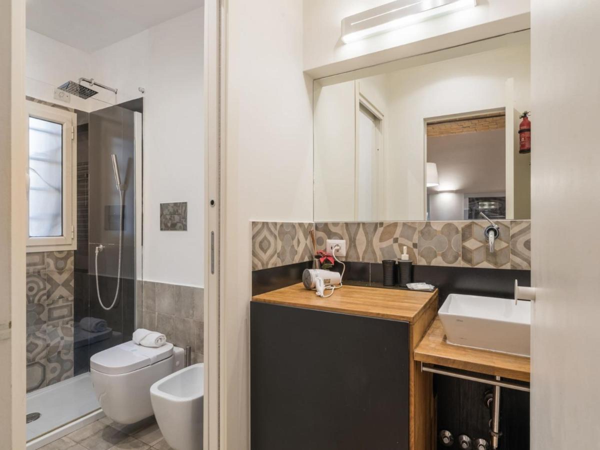 The Best Rent - Elegant Flat Near Colosseum โรม ภายนอก รูปภาพ